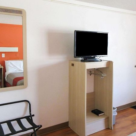 Rodeway Inn Altoona Ngoại thất bức ảnh