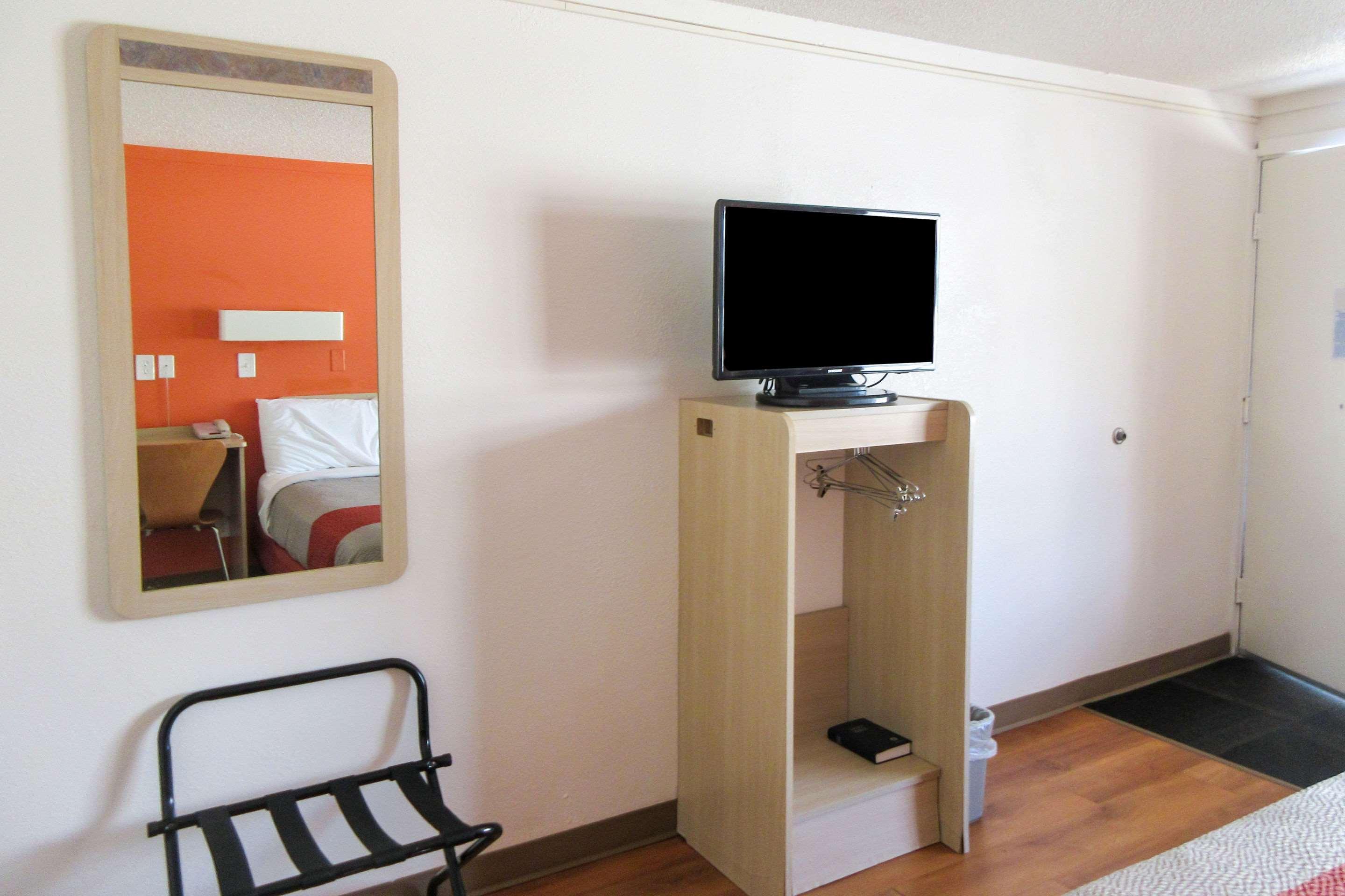 Rodeway Inn Altoona Ngoại thất bức ảnh