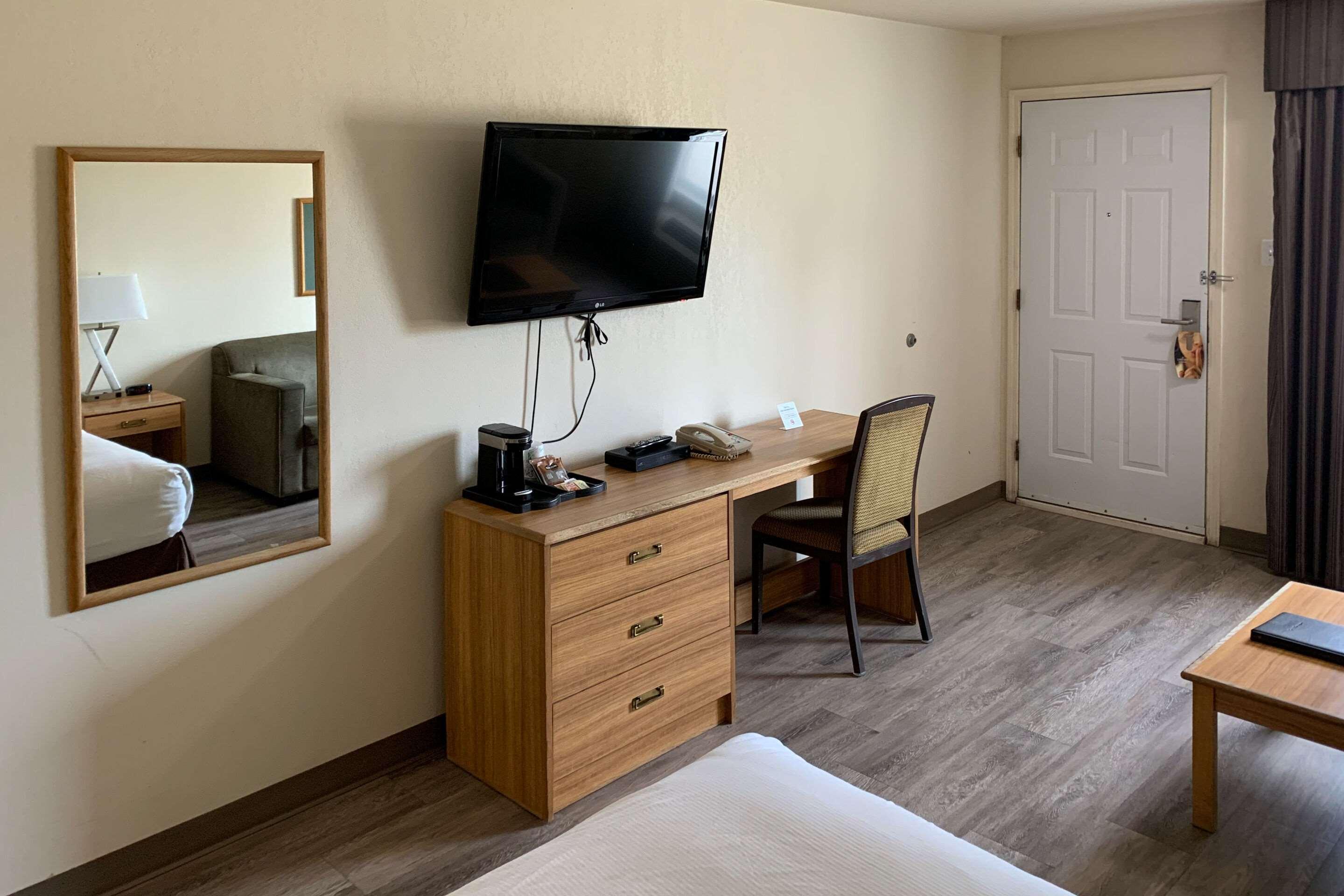 Rodeway Inn Altoona Ngoại thất bức ảnh