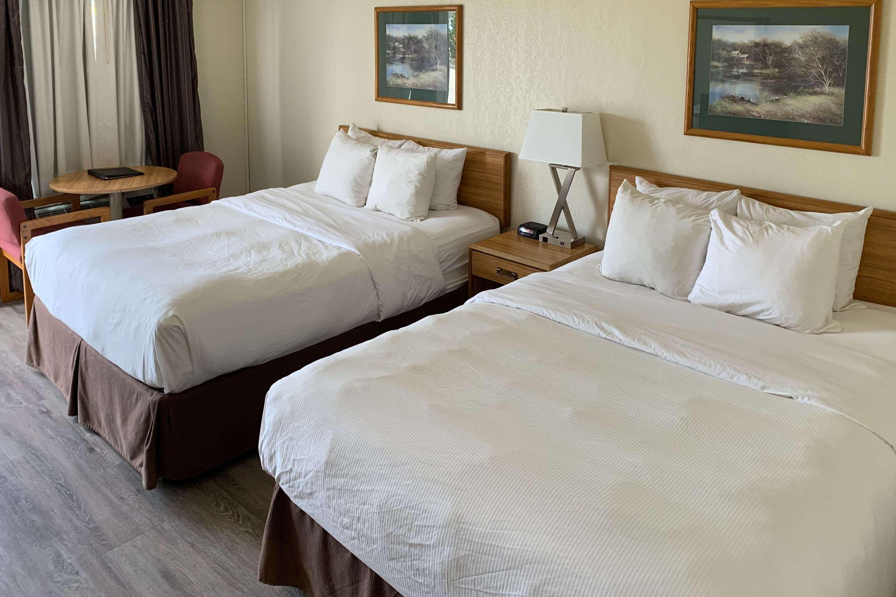 Rodeway Inn Altoona Ngoại thất bức ảnh