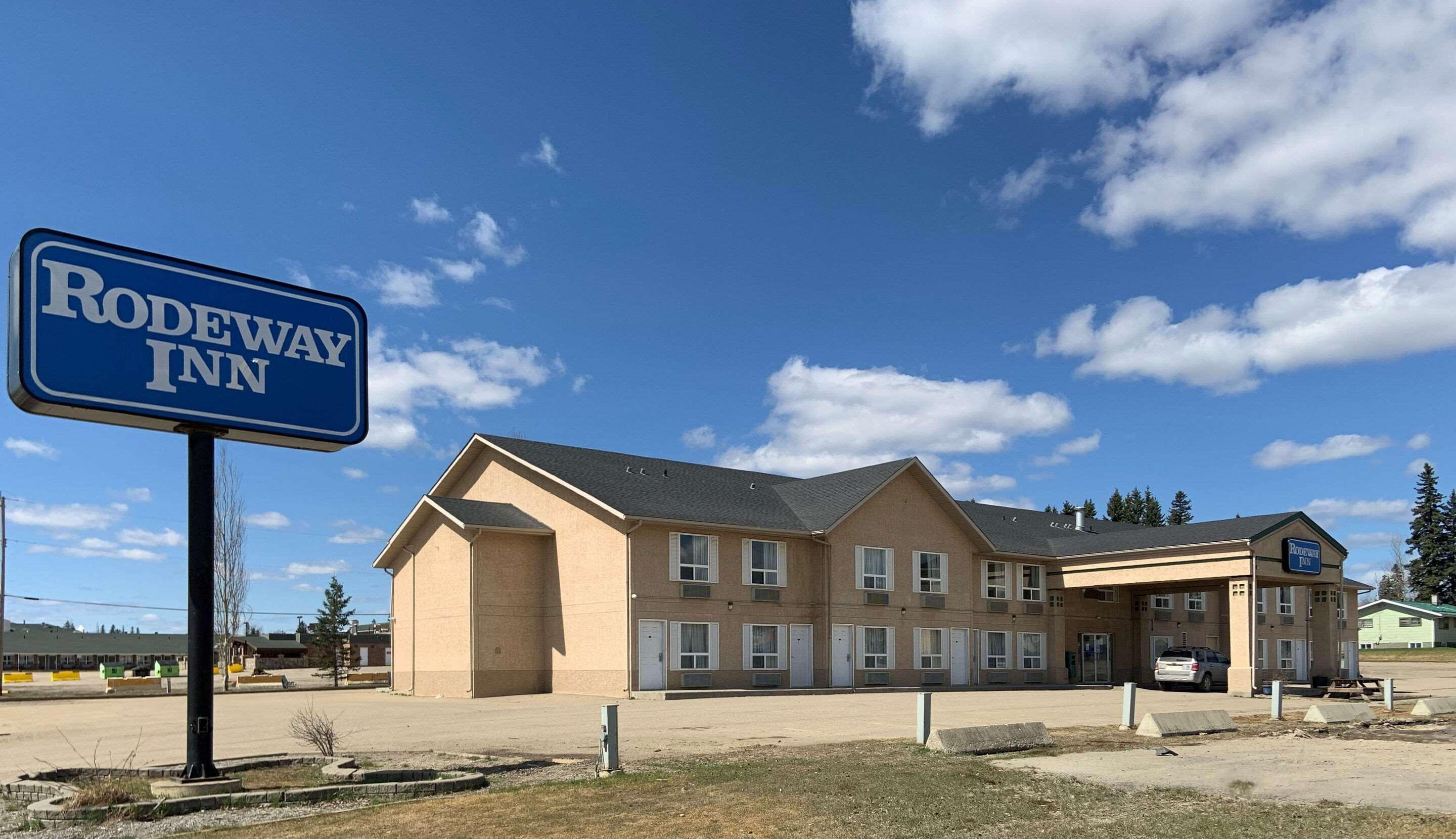 Rodeway Inn Altoona Ngoại thất bức ảnh