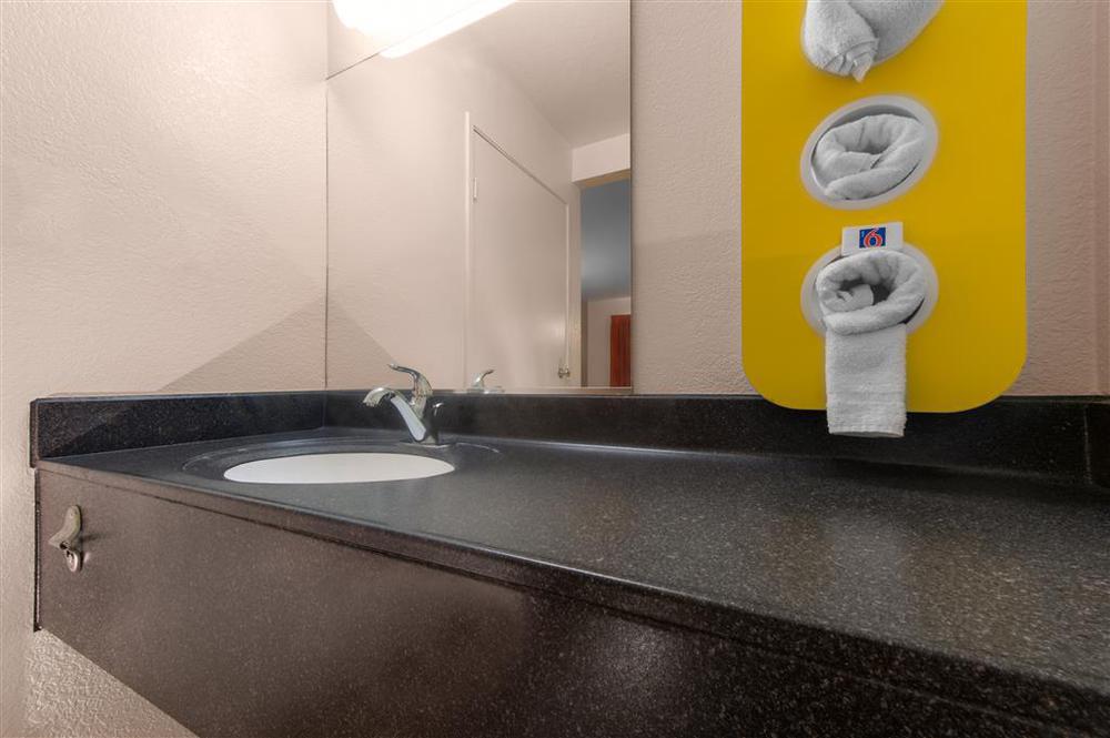 Rodeway Inn Altoona Phòng bức ảnh